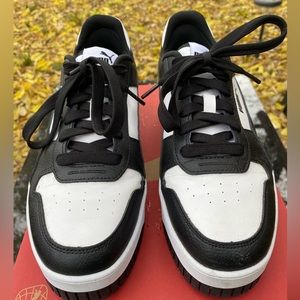 PUMA Women’s Size 10